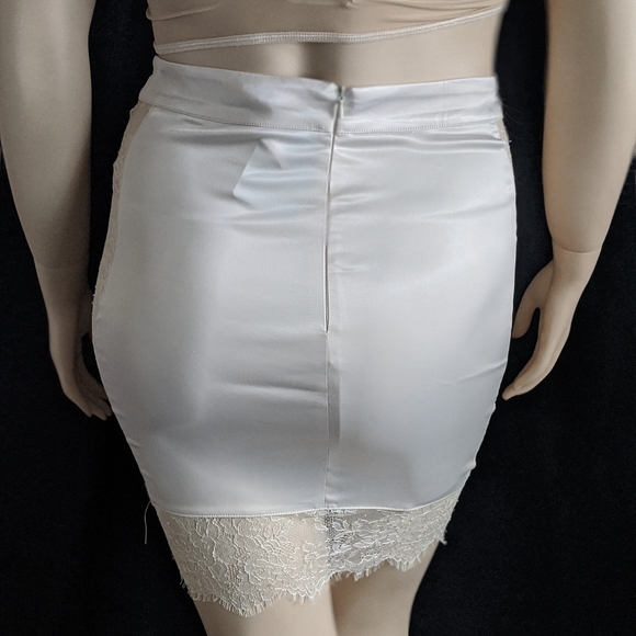 Give Me Love Champagne satin lace skirt - Picture 4 of 5